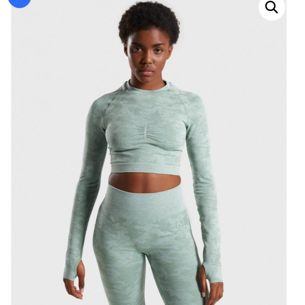 Home Workout | Womens Gymshark Camo Seamless Long Sleeve Crop Top Sage Green